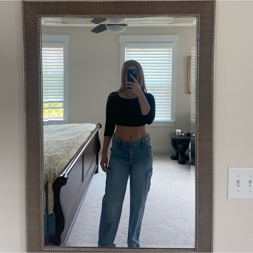 3/4 sleeve, open back criss cross crop top